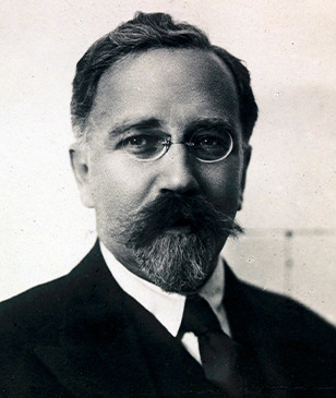 Lev Kamenev Profile Picture